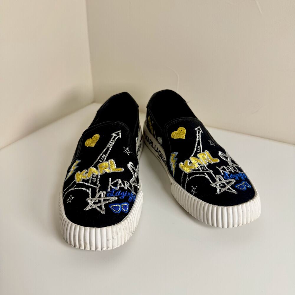 Karl Lagerfeld Paris Jazlyn Slip-On Sneakers Sz 8 Black Embroidered Graffiti - Picture 10 of 16